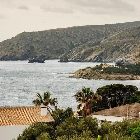 Apartment Cadaques Кадакес